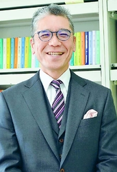 小松泰信氏（岡山大学名誉教授）